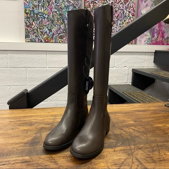 NIB/NWT Fawne Riding Leather Boots - Picture 6 of 9